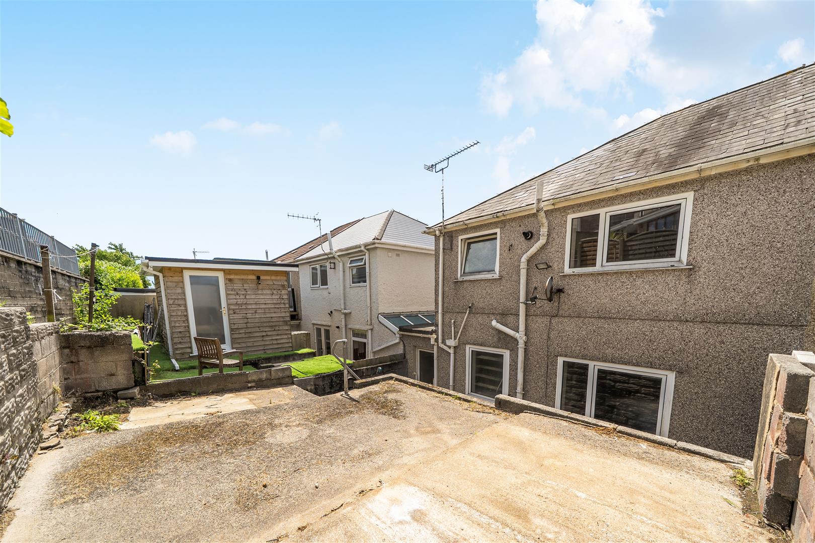 Beaumont Crescent, St. Thomas, Swansea, SA1 8DW